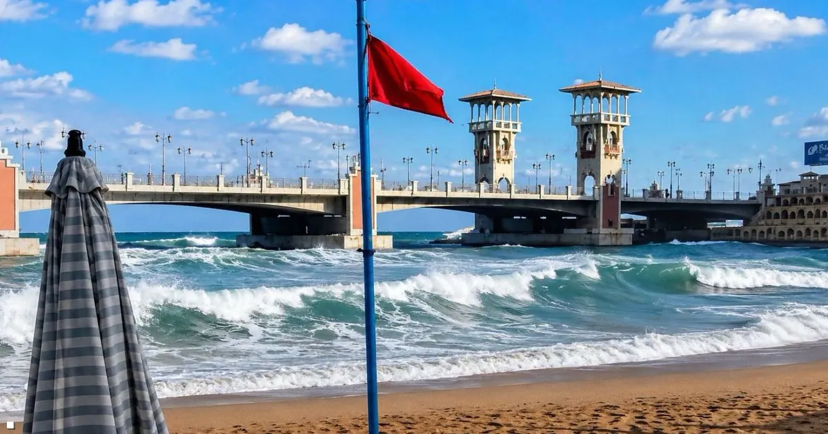 بعد اضطراب البحر.. تحذير جديد للمصطافين قبل النزول للمياه