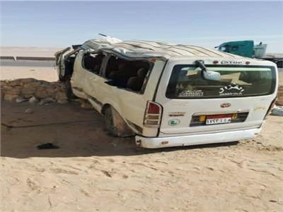 ارتفاع حصيلة انقلاب ميكروباص في المنيا إلى حالتي وفاة و13 مصابًا