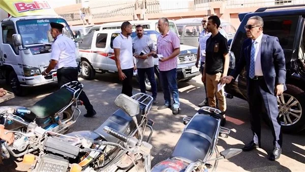 جولة مفاجئة تكشف فوضى أمام مستشفيات ميت خلف.. ماذا قرر محافظ المنوفية؟