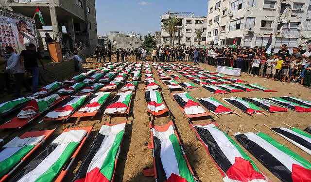 إسرائيل تحتجز جثامين 1700 فلسطيني كورقة مساومة في مفاوضات مستقبلية