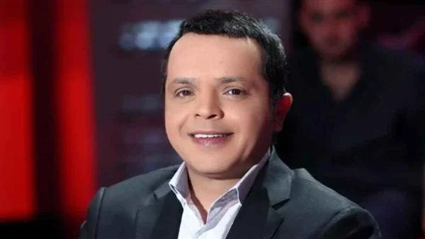 هنيدي يعلن اقتصار عزاء شقيقه على صلاة الجنازة
