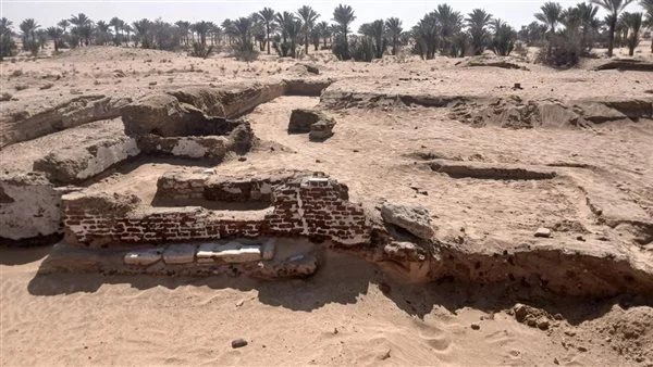 من تحت الرمال.. اكتشاف بقايا خان لخدمة الحجاج والتجار على «الدرب السلطاني»