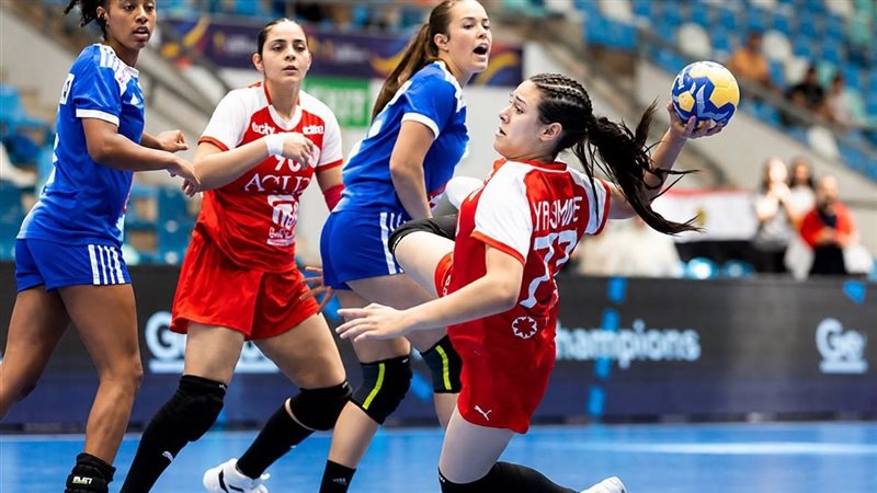 منتخب الناشئات الوطني لكرة اليد يخسر أمام إسبانيا بنهائي بطولة العالم