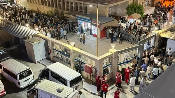 الهلال الأحمر يواصل مساندة أسر ضحايا حادث الإسماعيلية في استكمال إجراءات الدفن