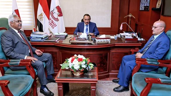 محافظ سوهاج يخفض تنسيق القبول بالثانوي العام إلى 245 درجة في مرحلته الثانية