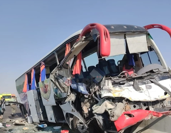 مصرع شخص وإصابة 13 في حادث أتوبيس على الطريق الإقليمي بالشرقية