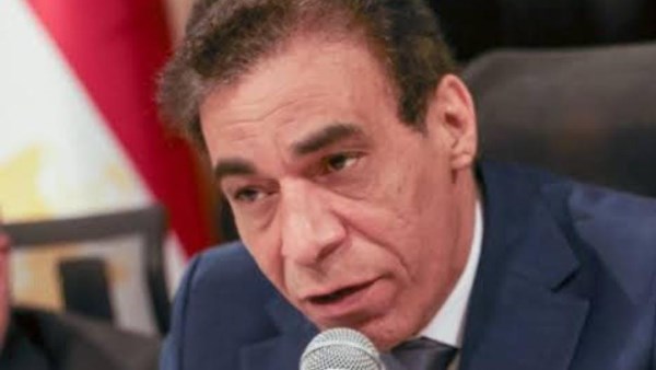 مصر تنجح في الإفراج عن بحارين محتجزين في إيران.. والخارجية تكشف التفاصيل