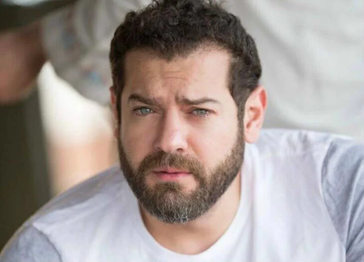 عمرو يوسف: «180» قصة تُروى لأول مرة بعد 100 عام من السينما