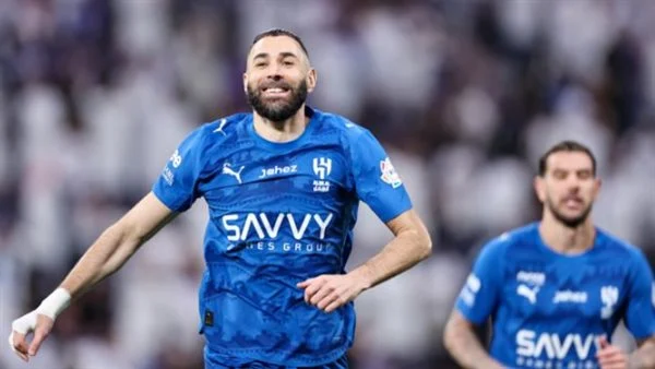كريم بنزيما يقترب من الاعتزال بعد رحيله عن الهلال السعودي