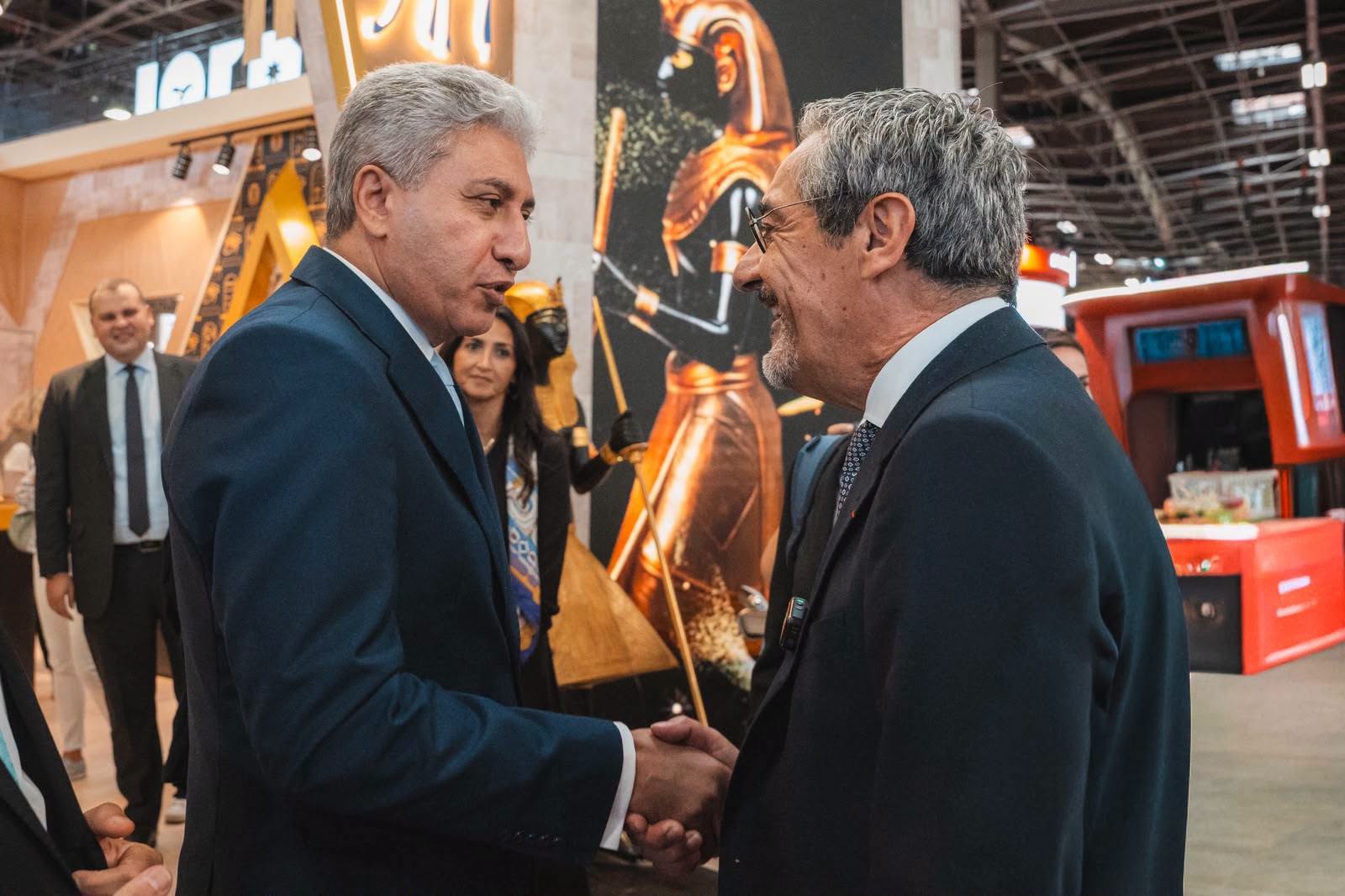 هدية فرعونية في باريس.. ماذا حدث داخل الجناح المصري بمعرض «آي إف تي إم توب ريزا»؟