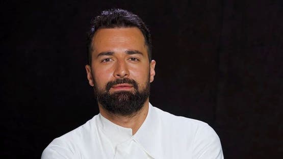 أحمد حاتم يوجه رسالة للرجال ويعلن عرضًا خاصًا للسيدات.. ما القصة؟