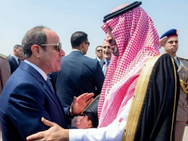 السيسي يستقبل ولي العهد السعودي.. ماذا تتضمن مباحثات القاهرة والرياض؟