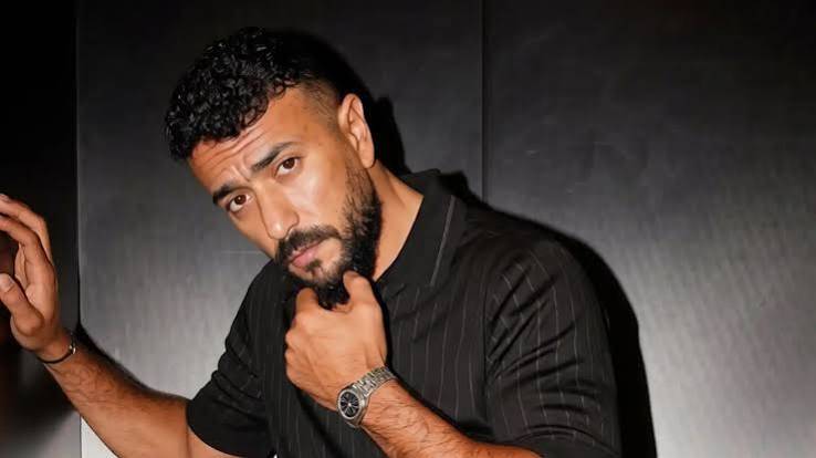 أحمد العوضي يوضح حقيقة حديثه الذي أثار الجدل.. «الكلام ده عارٍ تمامًا من الصحة»
