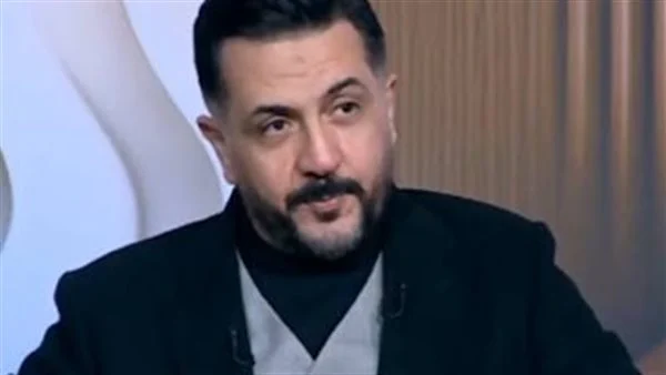 «كان عندي أم.. كان».. أحمد رفعت يعلن وفاة والدته بكلمات مؤثرة