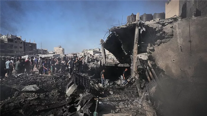 20 شهيدًا و45 مصابًا.. الدفاع المدني يواصل البحث عن مفقودي مبنى غزة المنهار