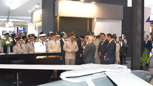 وزير الدفاع يبحث تعزيز التعاون العسكري مع 4 دول أفريقية والإمارات والبحرين
