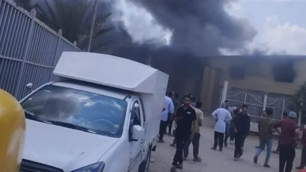 إصابة مدير الحماية المدنية خلال محاولة السيطرة على حريق مصنع بدمنهور