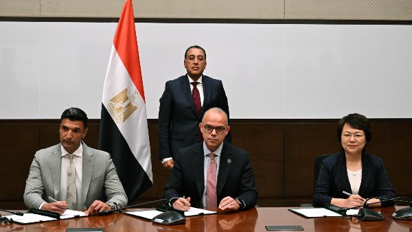 مشروع مصري صيني جديد لتوطين تكنولوجيا تصنيع السيارات ومعدات الإنتاج