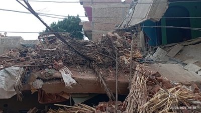 مصرع صغيرين وإصابة والدتهما إثر انهيار منزل في قرية برهمتوش بالدقهلية