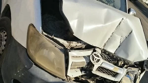 تفاصيل إصابة 6 أشخاص في حادث تصادم أتوبيس بسيارة نقل بمدينة بدر