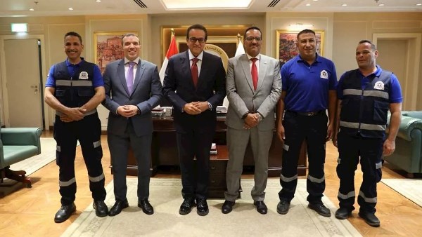 «كان خايف وقلقان».. مشرف الإسعاف يكشف تفاصيل إنقاذ والد الطفل محمد رجب