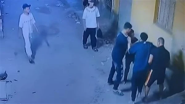 الأمن يفحص فيديو التعدي على شاب في المرج وتحديد هوية المتهمين