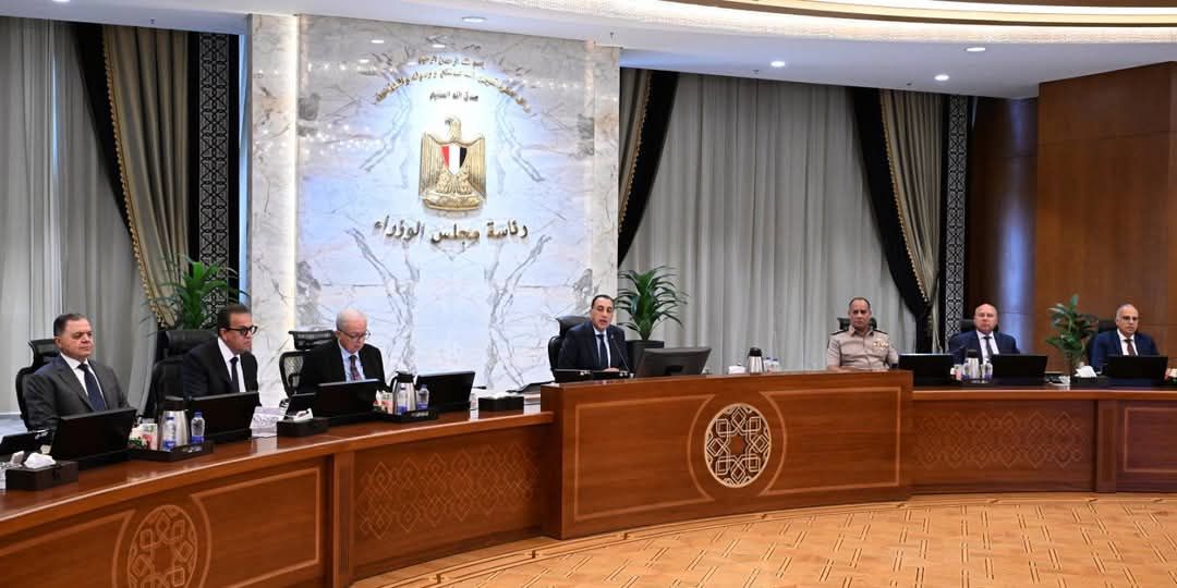 مدبولي يعلن استعدادات الحكومة لمؤتمر الشهر المقبل.. ماذا سيُعرض أمام الرأي العام؟