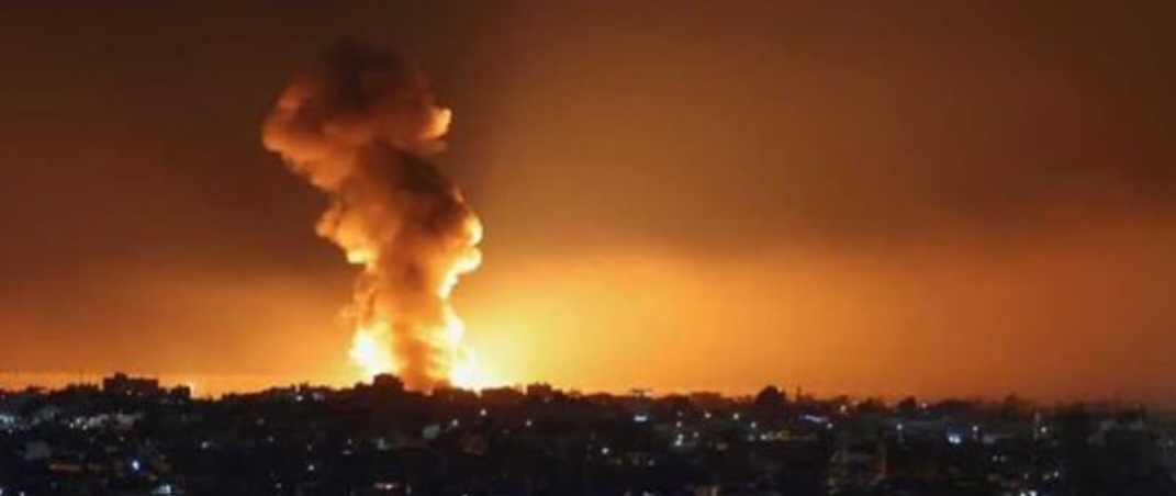 مجزرة في كفررمان.. 9 شهداء بينهم رضيعان في غارة إسرائيلية استهدفت مبنى سكنياً