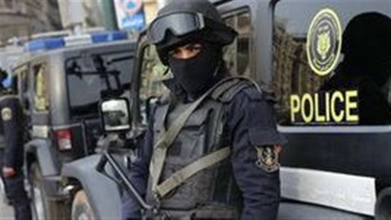 أم تقتل طفلتها ذات الـ7 سنوات.. ماذا حدث داخل منزل الأسرة في بني مزار؟