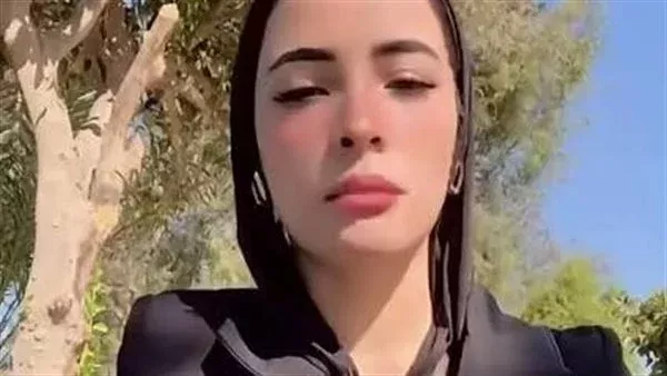 إخلاء سبيل دينا عزت بكفالة 10 آلاف جنيه في اتهامها بنشر أخبار كاذبة