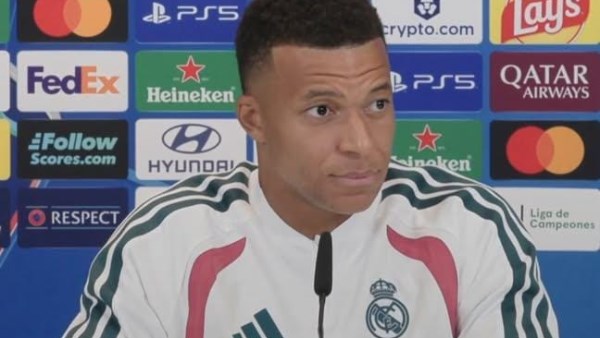 هل يفوز مبابي بالكرة الذهبية؟ نجم ريال مدريد يحسم موقفه