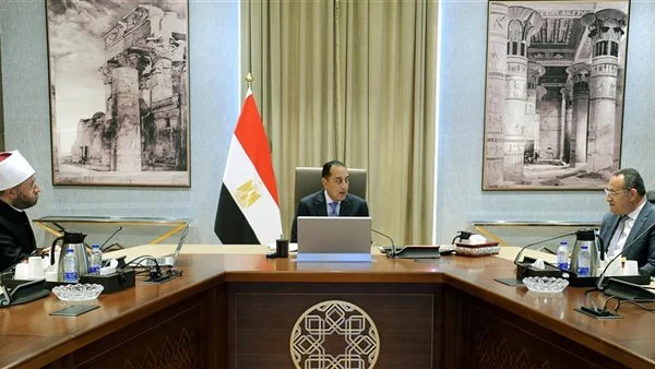مدبولي يوجه بمناقشة قضايا الثقافة والخطاب الديني بصراحة ومكاشفة