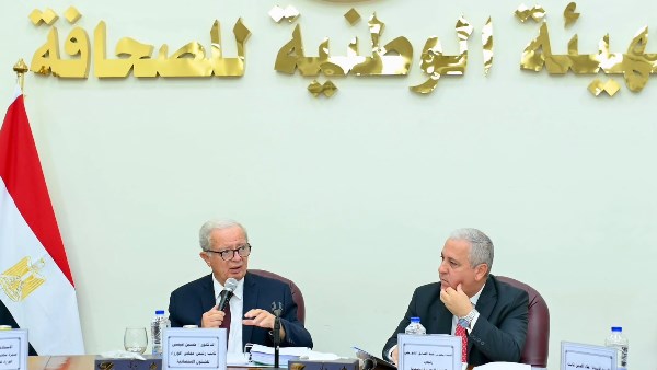 نائب رئيس الوزراء يبحث خطط إنقاذ المؤسسات الصحفية القومية